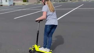 BeeFree XLT Kick Scooter for Teens and Adults – 2 Wheel Scooter with Foldable/Adjustable Han Reviews