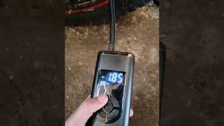 Обзор Беспроводной автомобильный компрессор, насос, повербанк