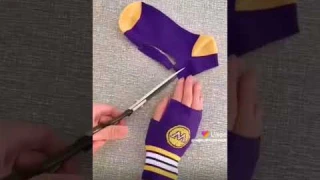 Лайфхак как из носка сделать перчатки и обувь