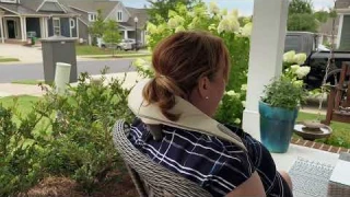 Sit down and put on the #breo N5mini to enjoy this moment quietly #breo