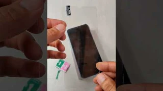 Как наклеить защитное стекло?