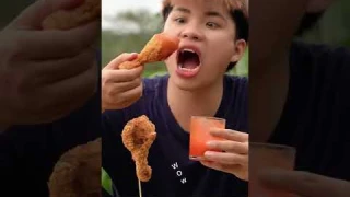 Đùi gà chấm ngập mayzole + tương ớt + nước tương #shorts