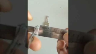 How to open the lock with LISHI SS001 PRO 2 in 1 Lock Pick Tool ？