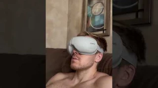 The RENPHO Eyeris Meditate Eye Massager 😍