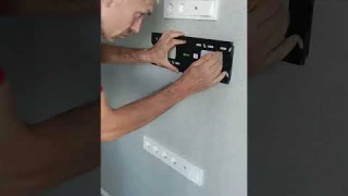 Правильная установка ТВ на стену