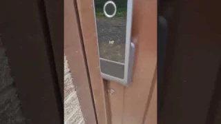 уличный замок с отпечатком пальца