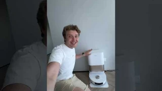 Робот пылесос моющий полы горячей водой и чистящий док станцию