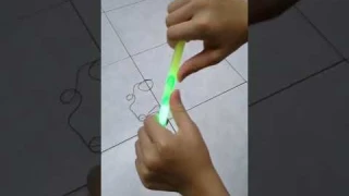 glow stick unbox (comment the word you saw) #damusicworm #foryou #glowsticks #glow #viral #sus