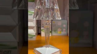 Сенсорная лампа на прикроватную  тумбочку