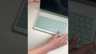 Купила клавиатуру для IPAD на OZON