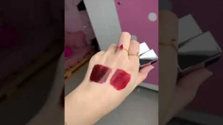 Test 2 màu black rouge A21 và A22