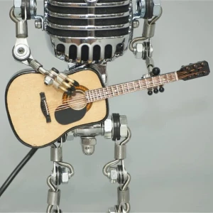 Настольная лампа в виде робота