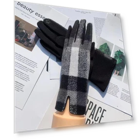 Зимние шерстяные перчатки с сенсорным экраном — Зимние перчатки, Fashion is Walking