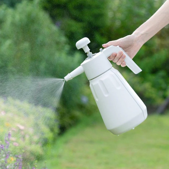 Pneumatic Watering Sprinkler