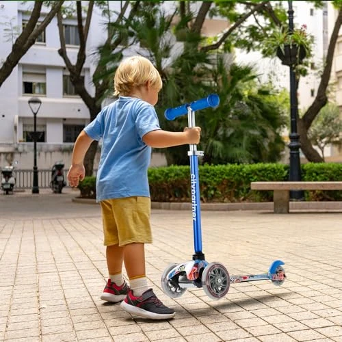 3-Wheel LED Kick Scooter, CityPartner