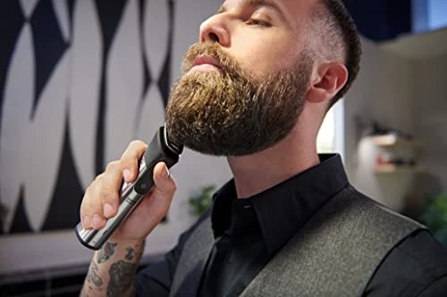 All-in-One Trimmer, Beard Trimmer and Hair Clipper, 19-Piece Men's Grooming Kit, Norelco