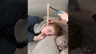 Достаём ушную серу😧. Килограмм серы у меня в ушах😳!?!?