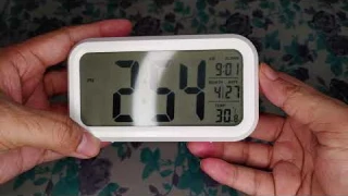 5.5" White LED Backlight Digital Alarm Clock with Light Sensor