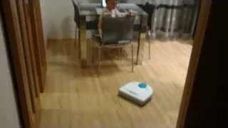 Тест Neato botvac 85 в сложных условиях кухни