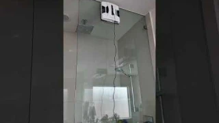 ROBÔ LIMPA VIDRO!! 😱 SERÁ QUE FUNCIONA MESMO?