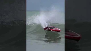 Радиоуправляемый катер "TRAXXAS Spartan"