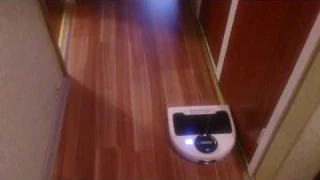 Neato Botvac D75: пробег по коридору