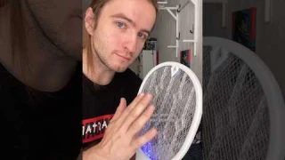 Распаковка необычной электрической мухобойки!