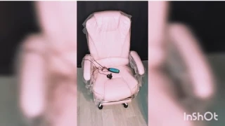 Компьютерное офисное кресло с массажем модного розового цвета