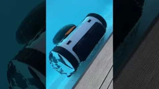 Уникальный робот пылесос для бассейна от Inverx за 250000₽