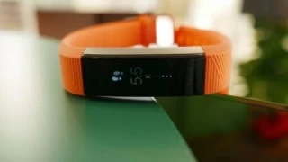 Fitbit Alta HR review