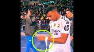 Mbappe "Ballon d'Or 2026"? 🤔