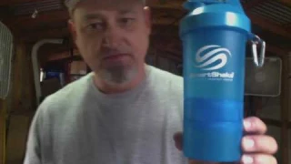 Quick Review of the SmartShake Shaker Cup.