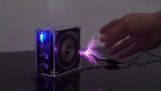 Многофункциональный музыкальный динамик Тесла