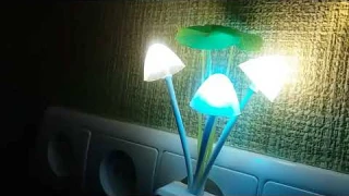 Светодиодный энергосберегающий ночник Грибы с фотоэлементом.