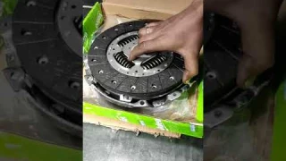 Как просто отцентровать диск сцепления #Shorts