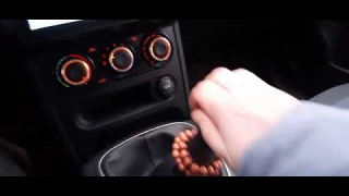 Как проверить подушки двигателя невыходя из машины 🚗.