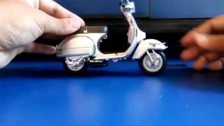 Unboxing of New Ray Vespa P200E Del scooter.