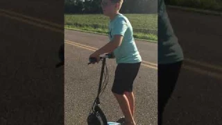 Review of Razor Power Core E100